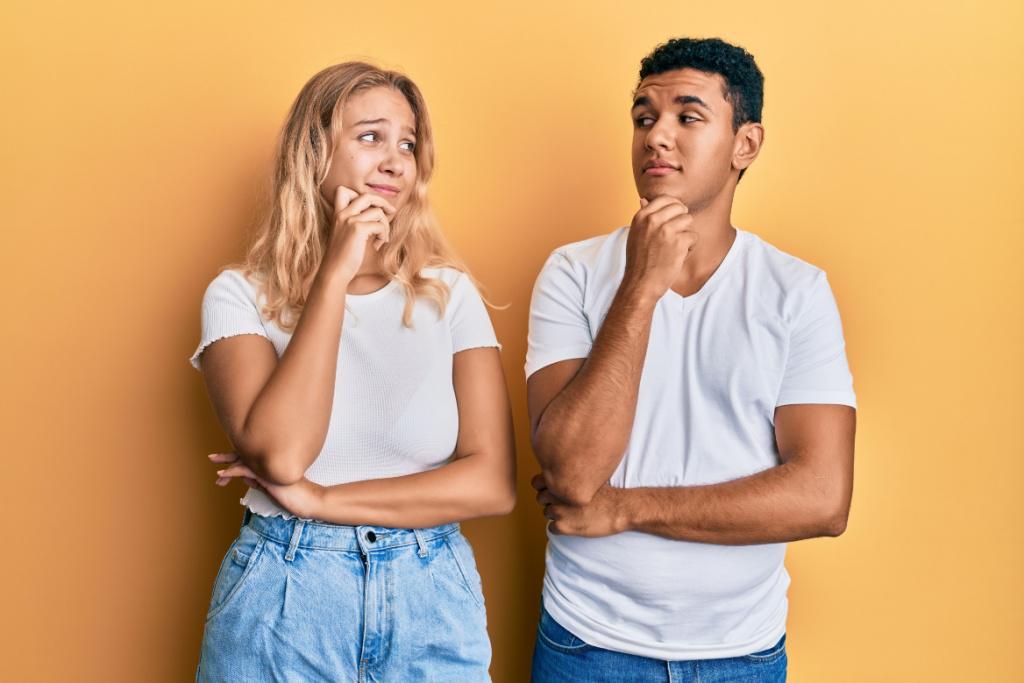 How to Navigate Ambivalence in Dating： A Guide to Building Stronger Connections